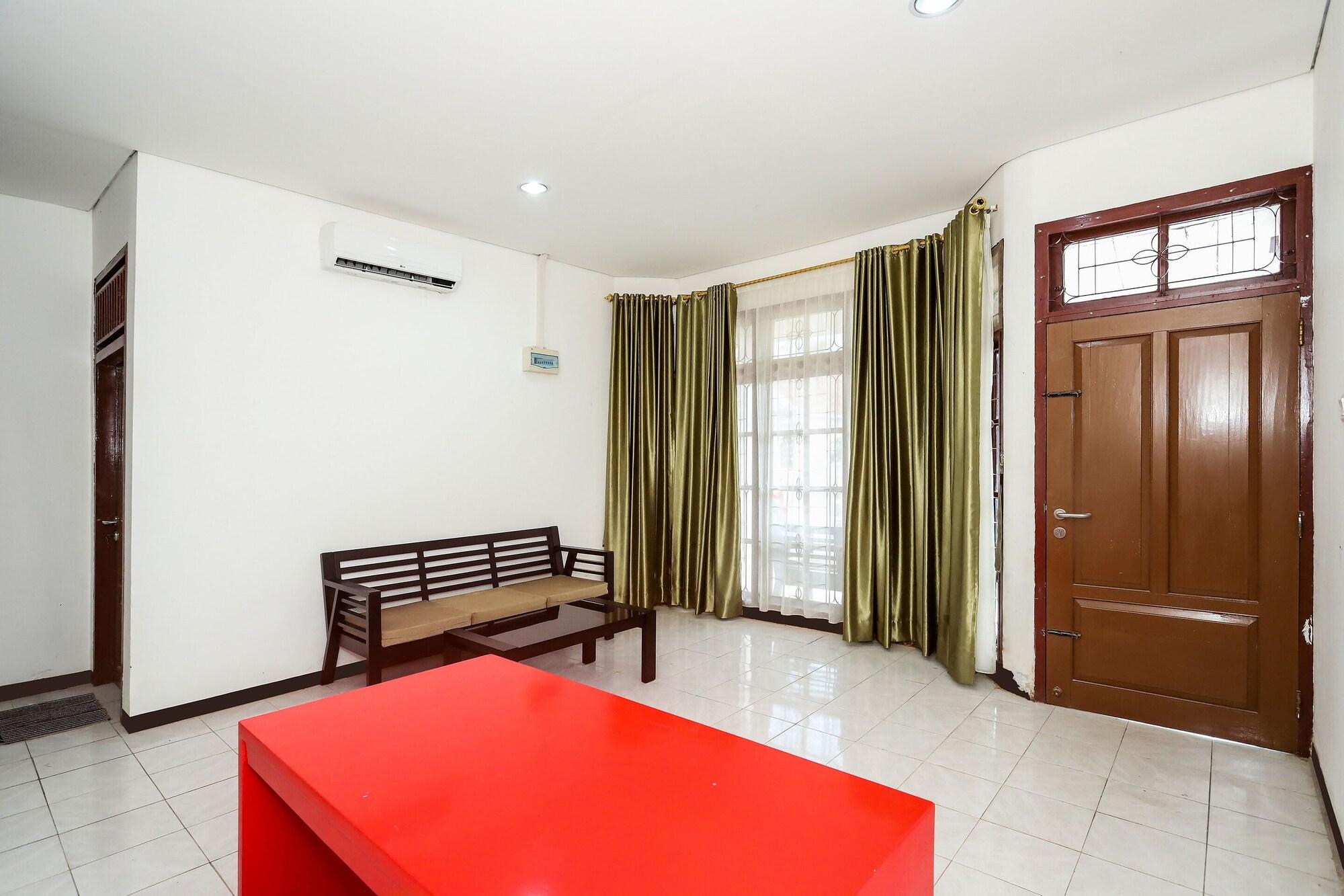 Oyo 1582 Bungo Guest House 19/47