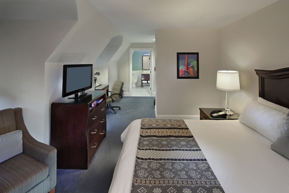 Andover Inn 5/39