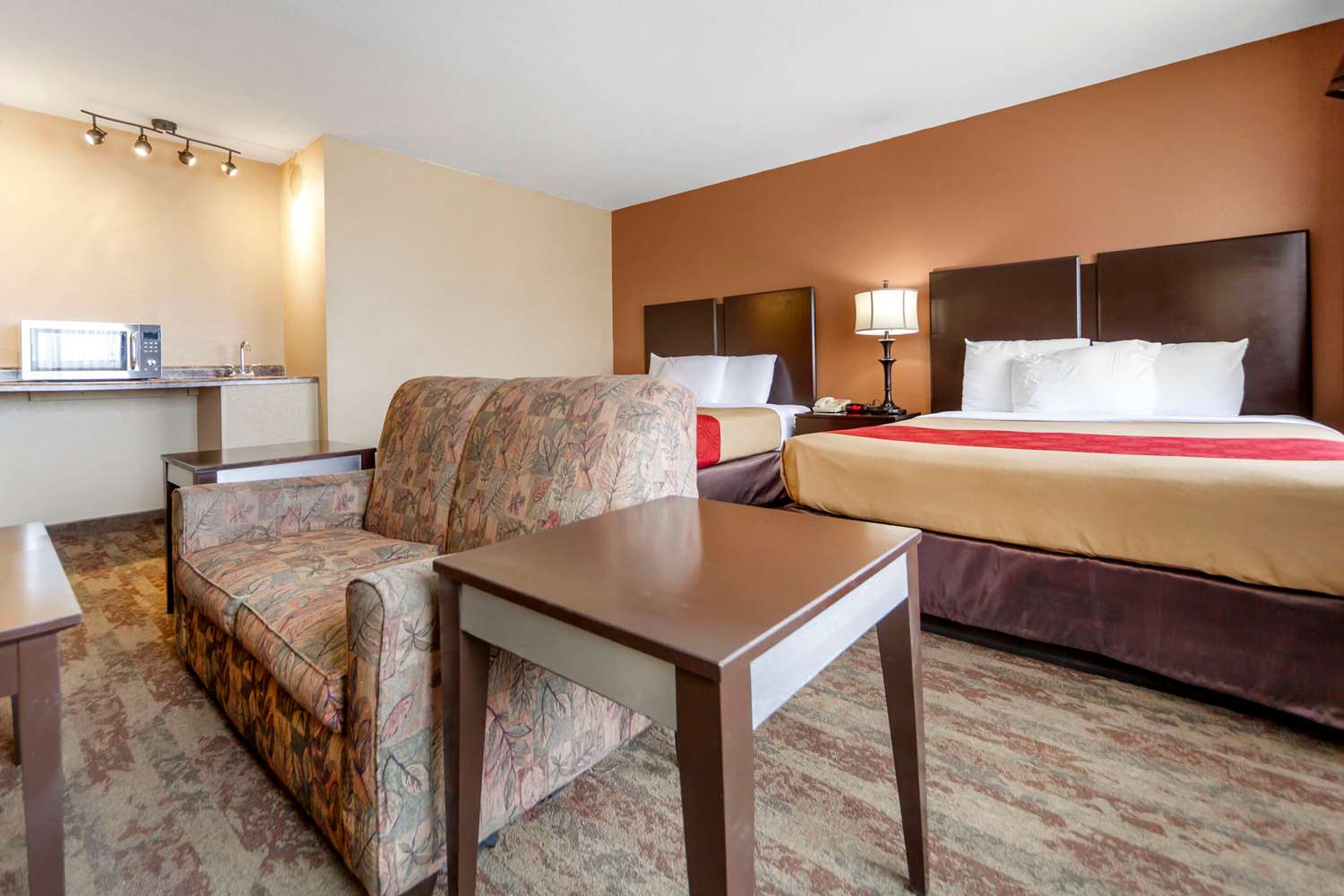 SUITE, 2 QUEEN BEDS