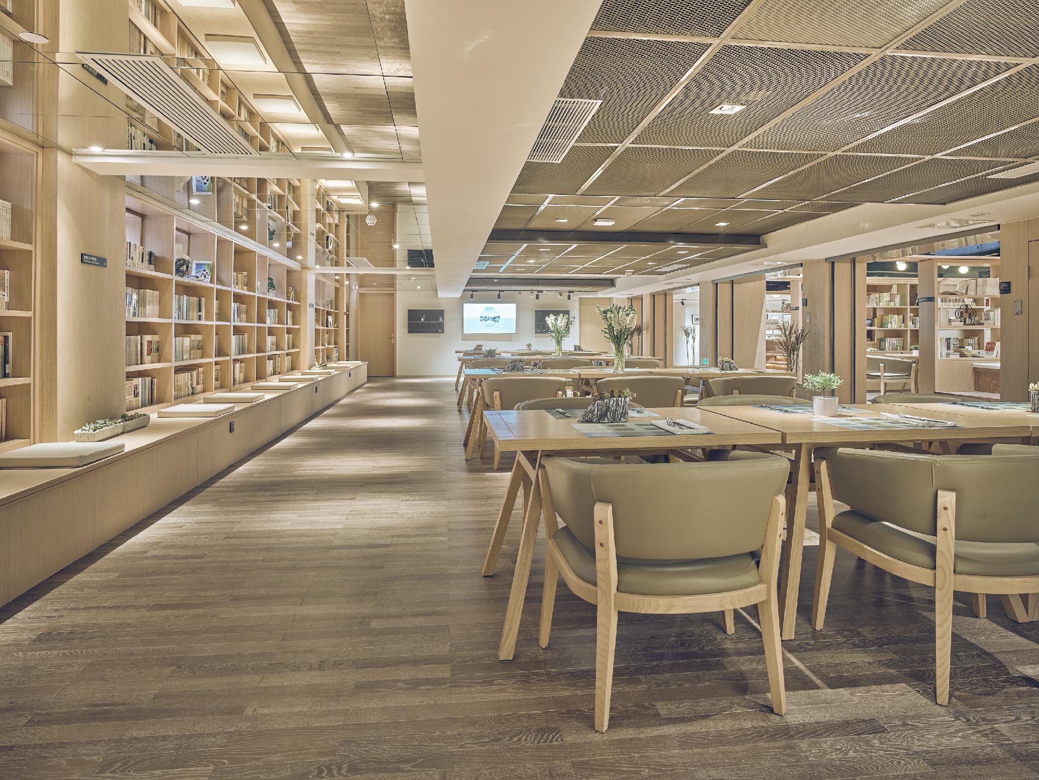 Yeboqinhuai SSAW BOUTIQUE Hotel (Qinhuai Bookstore) 35/45