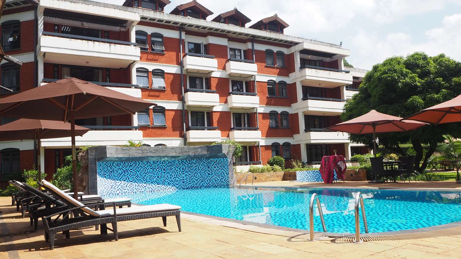 Heri Heights Hotel Apartments, SureStay Collection by BW 6/27