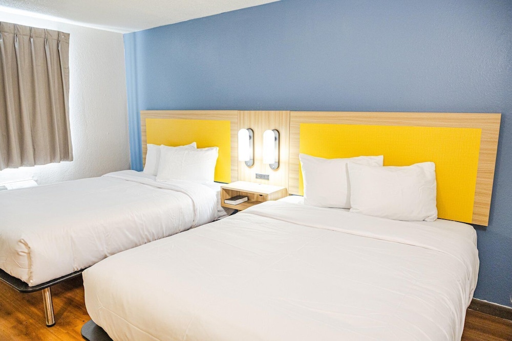 Park Inn by Radisson, Fargo West Acres 19/51