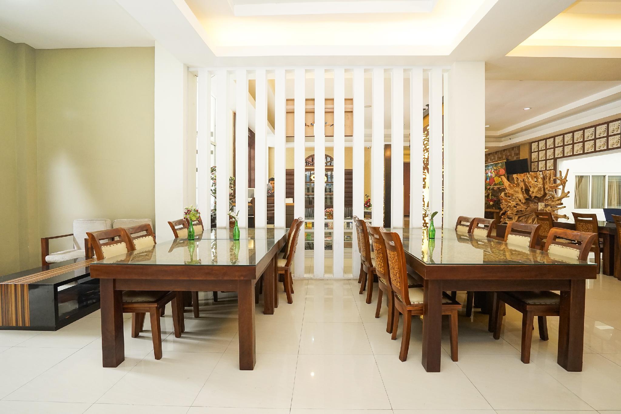 Oyo 282 Putri Utari Guest House 27/31