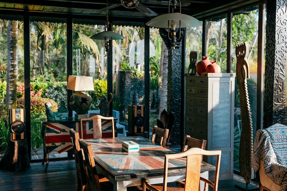 Most Exotic Beachfront Villa Keong 50/67