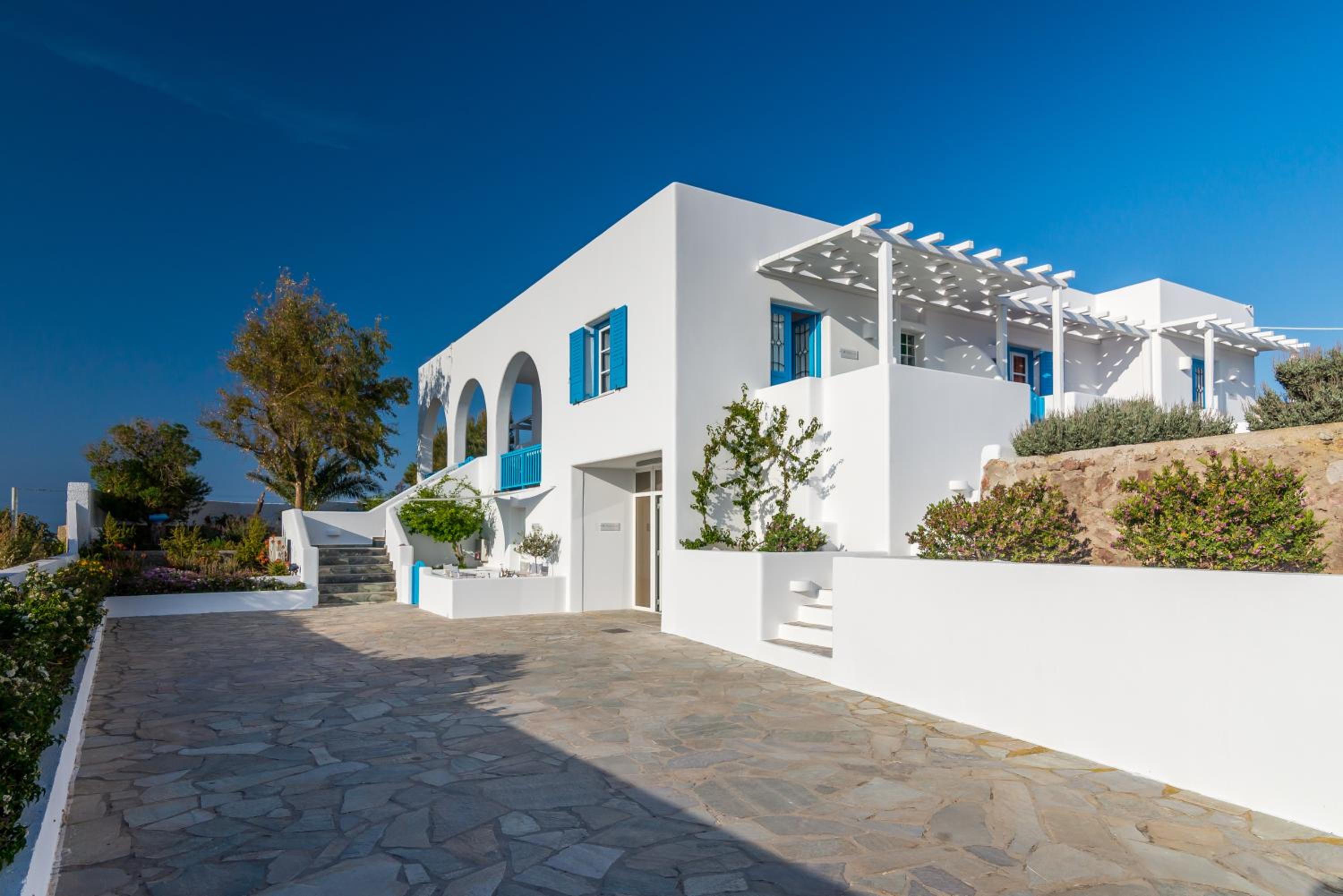 Eiriana Luxury Suites 50/60