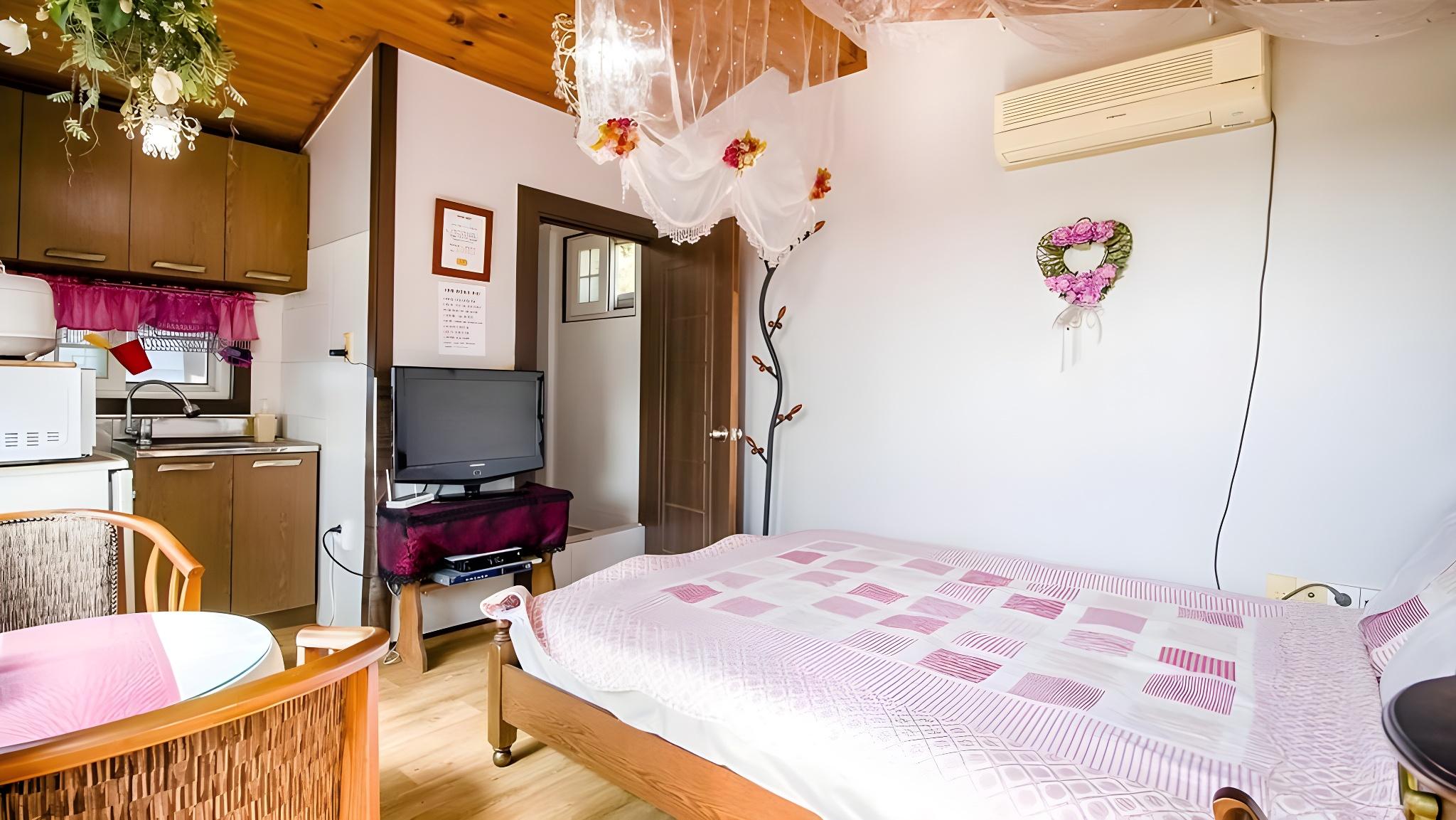 Anmyeongdo Dream Pension 20/50