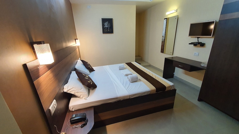 Deluxe, Queen Bed