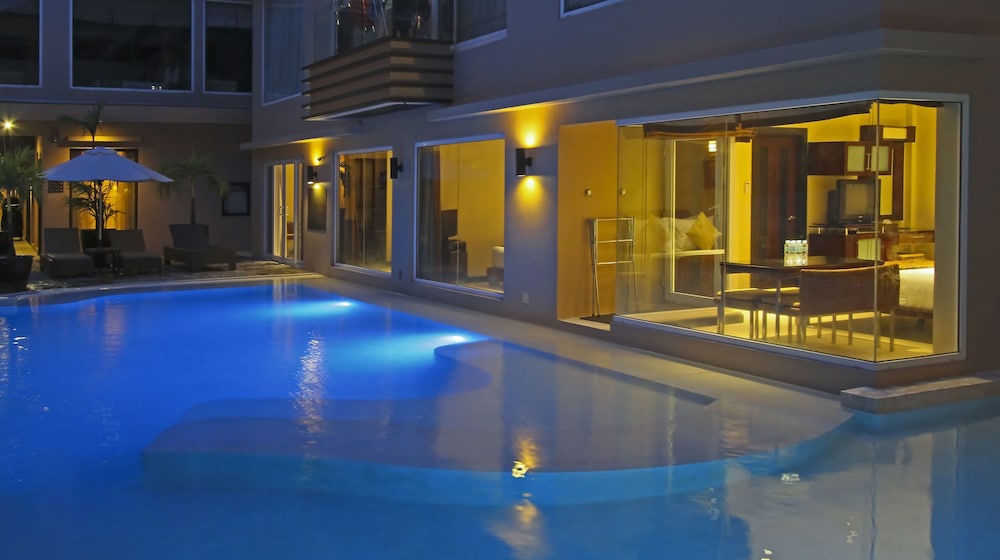 Two Seasons Boracay Resort 23/46
