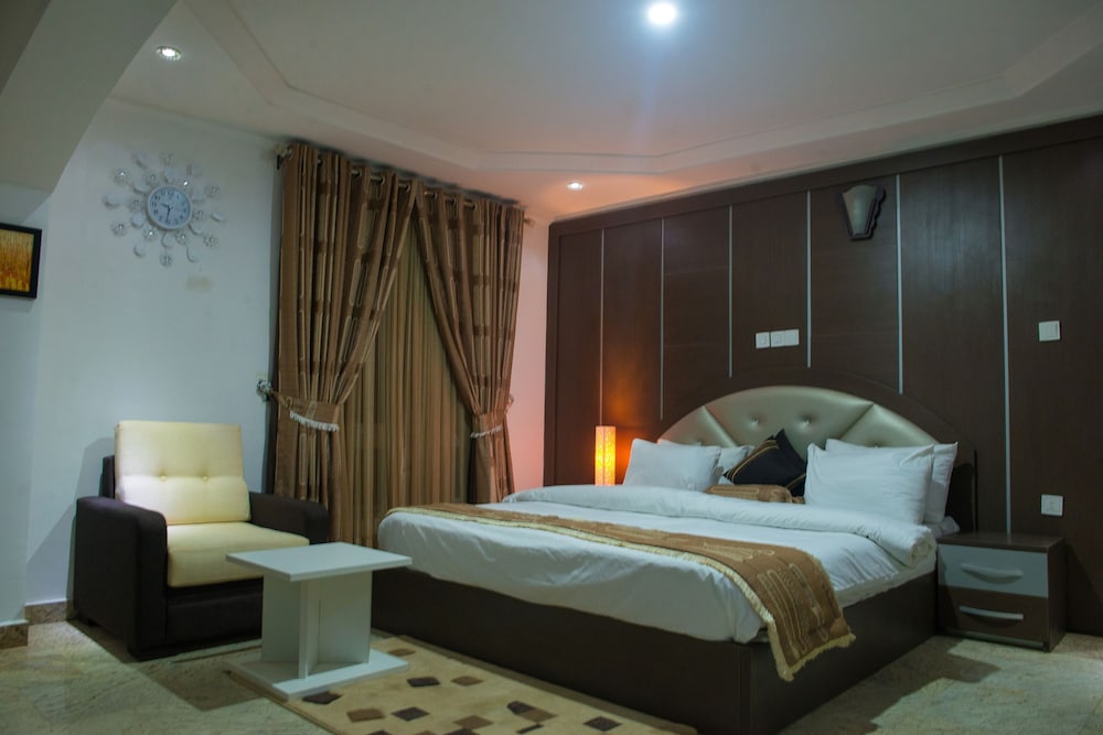 Grand Cubana Hotels 18/45