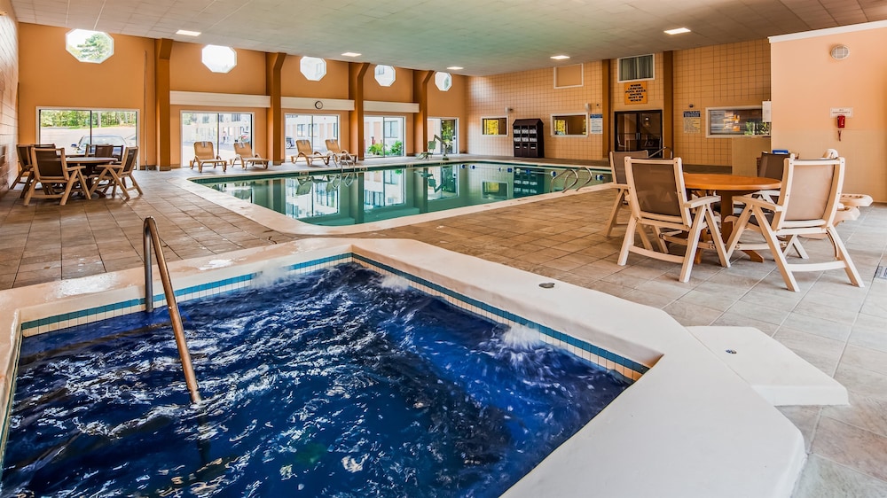 Best Western Cape Cod Hotel 3/69