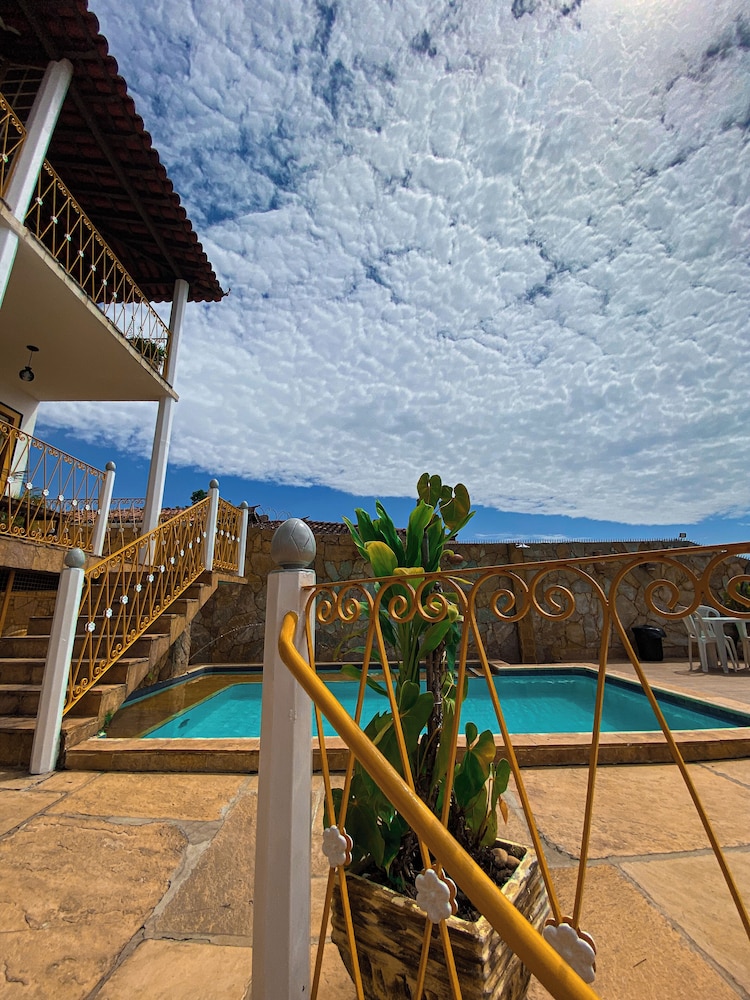 Hotel Montanhas de Minas 64/74