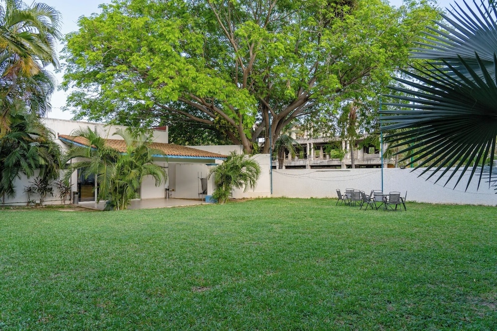 Santa Cruz Huatulco Hotel 44/50