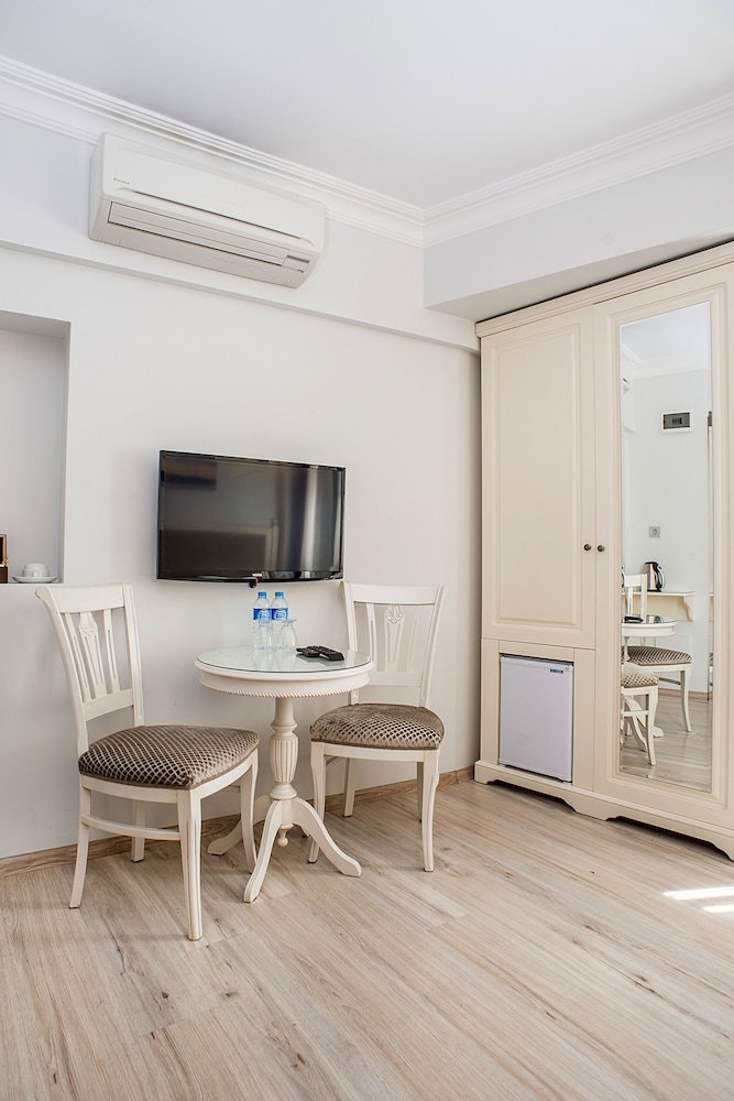 Taksim Nacre Residence 32/48