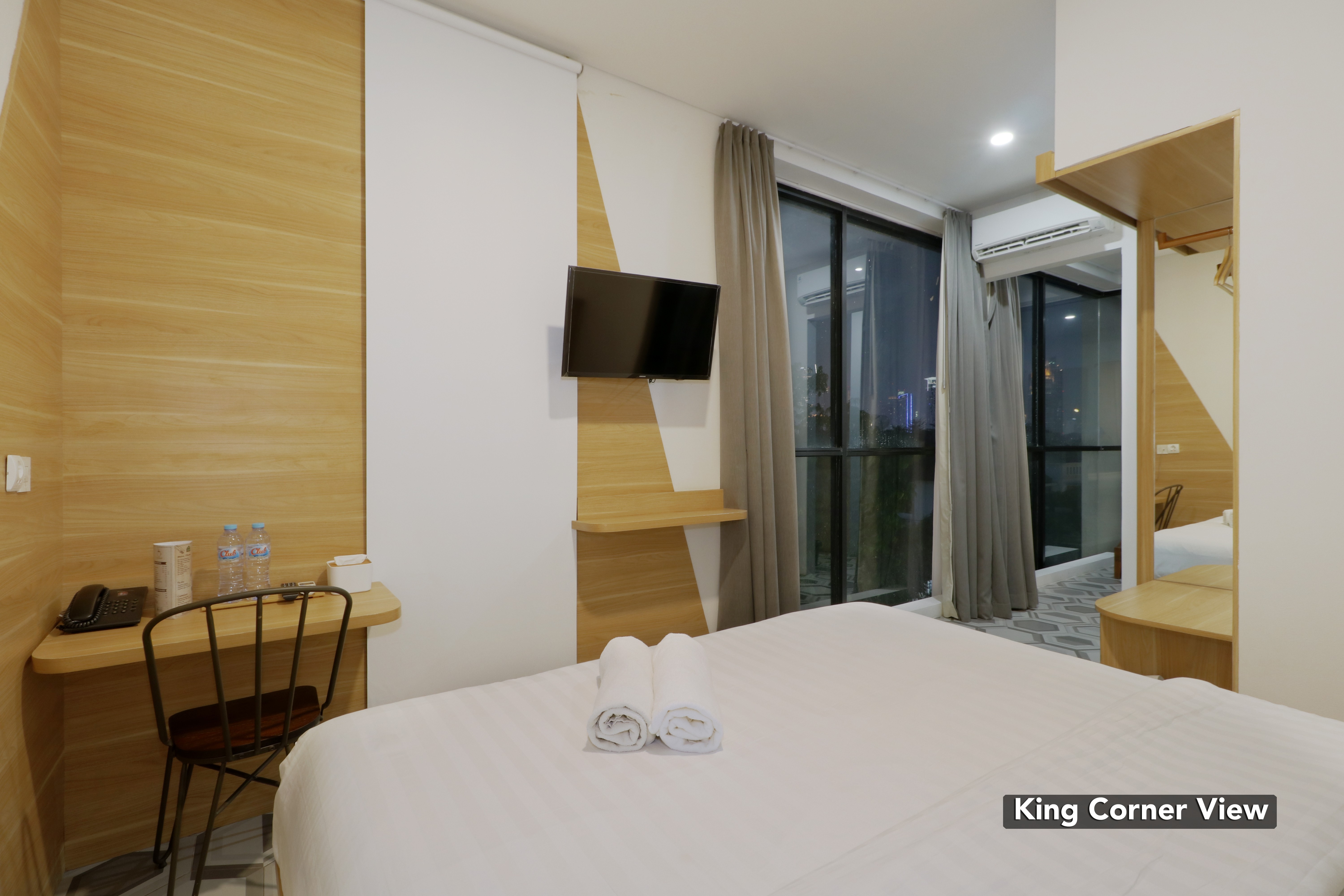 Casa Living Senayan 16/53