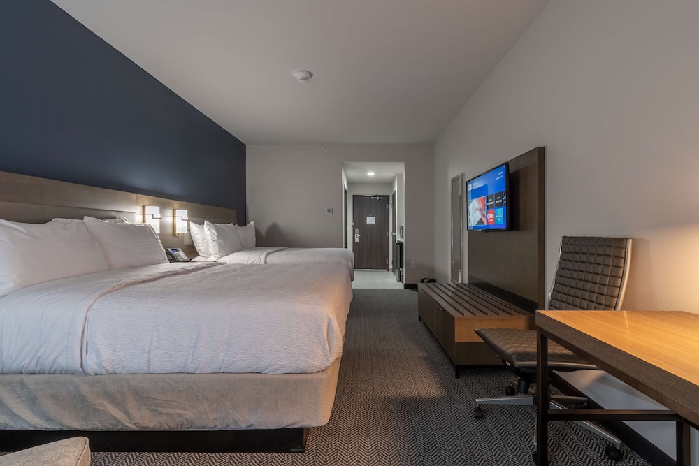 Best Western Plus Tacoma Hotel 24/50