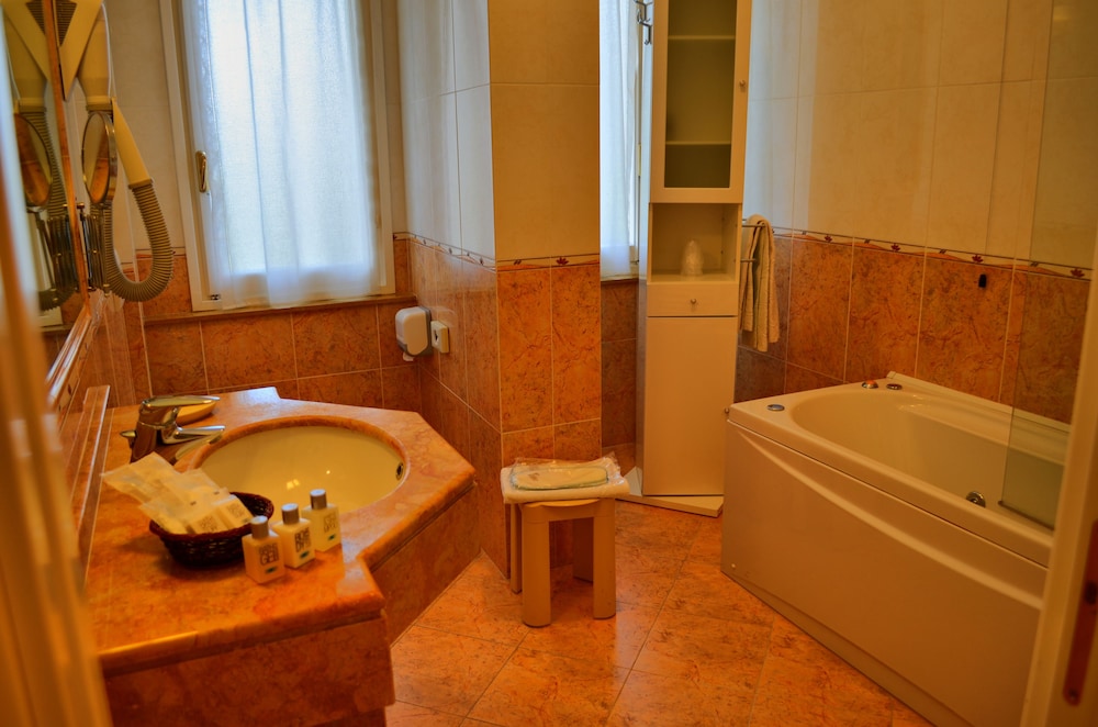 La Riserva Di Castel D'appio 37/37