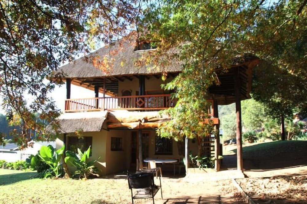 Emahlathini Guest Farm 4/49