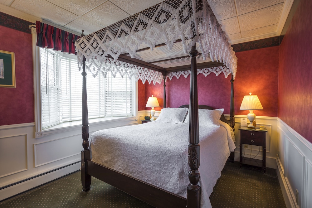 Stafford s Bay View Inn 9/50