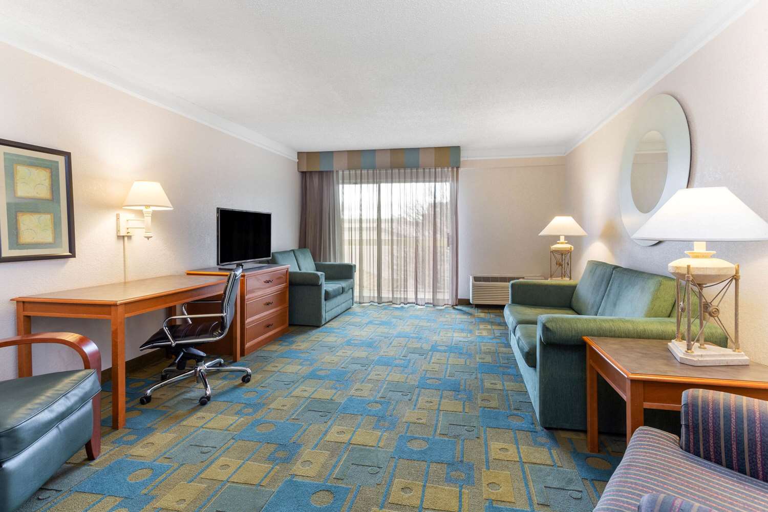 La Quinta Inn And Suites By Wyndham Redding 37/49