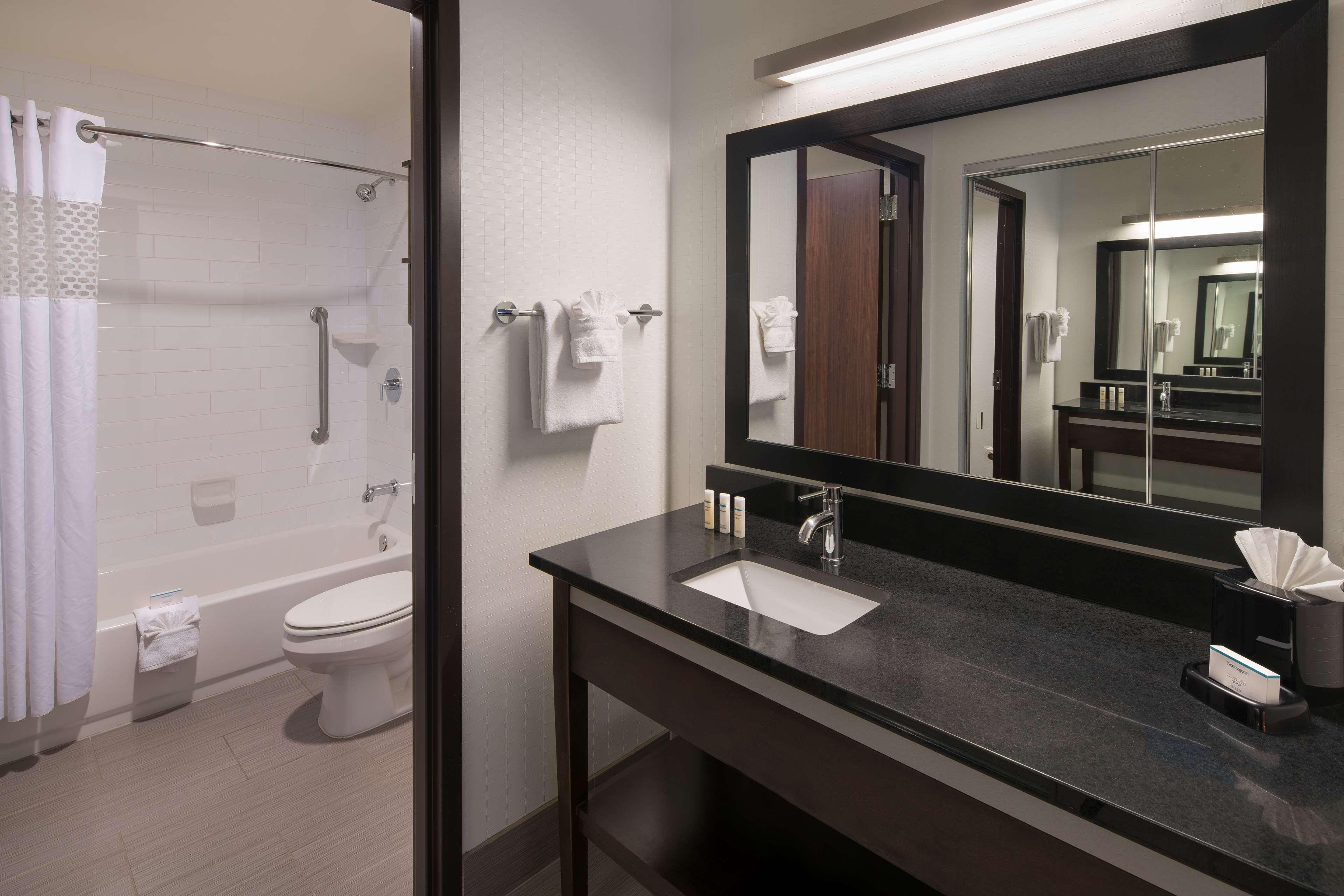 STUDIO, SUITE, 2 QUEEN BEDS, CITY VIEW