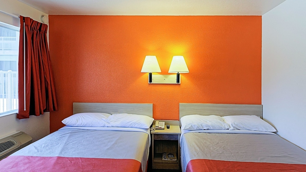 Motel6 Chico, CA 25/39