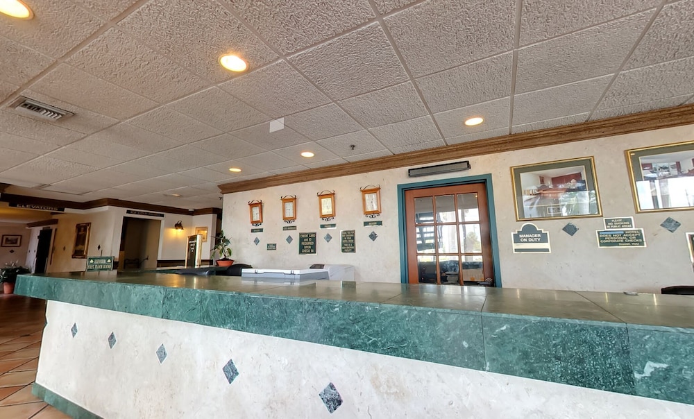 Miami Gardens Inn and Suites 6/30