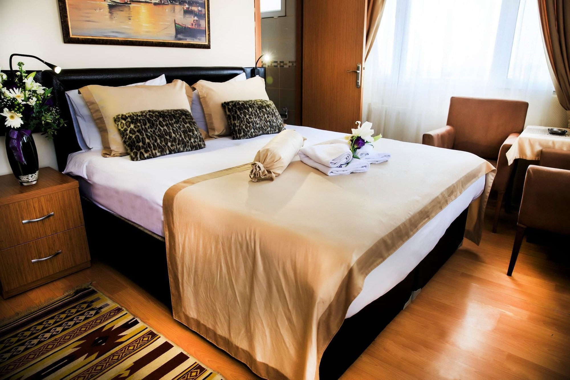 Standard, Twin Beds