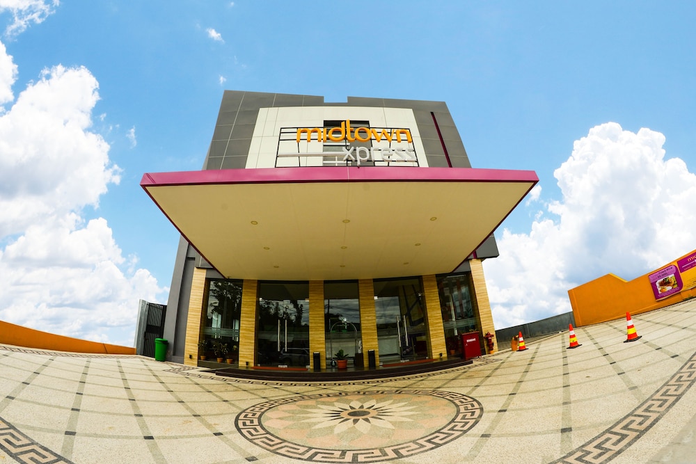 Midtown Xpress Sampit Kalimantan Tengah 4/64