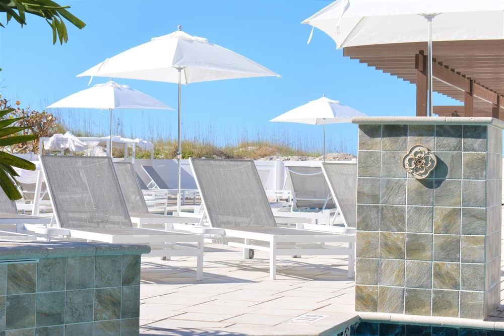 Barefoot Beach Hotel 38/70