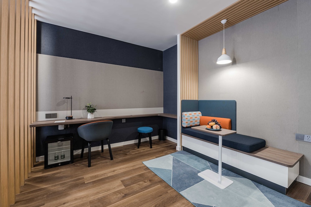 Holiday Inn Express Shanghai Pudong Chuansha 42/69
