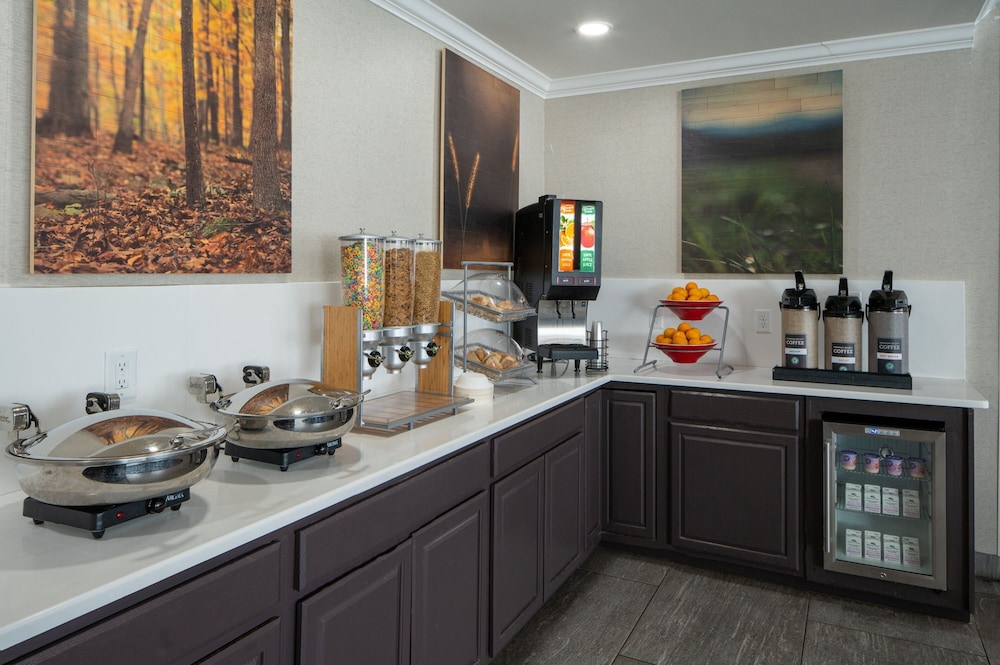 Fairfield Inn Suites By Marriott Gulfport 12/54