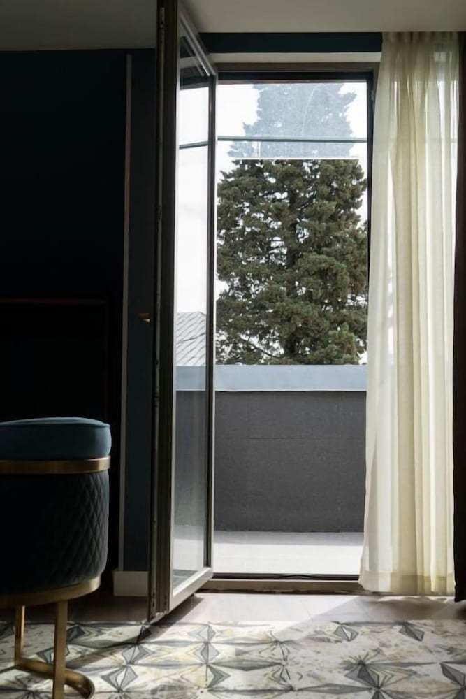 Grand Opera Hotel 4/39