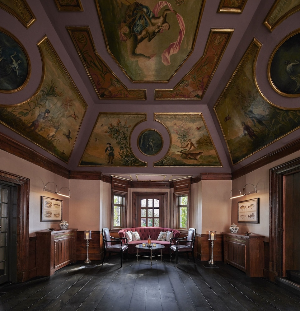 Monkey Island Estate 10/47