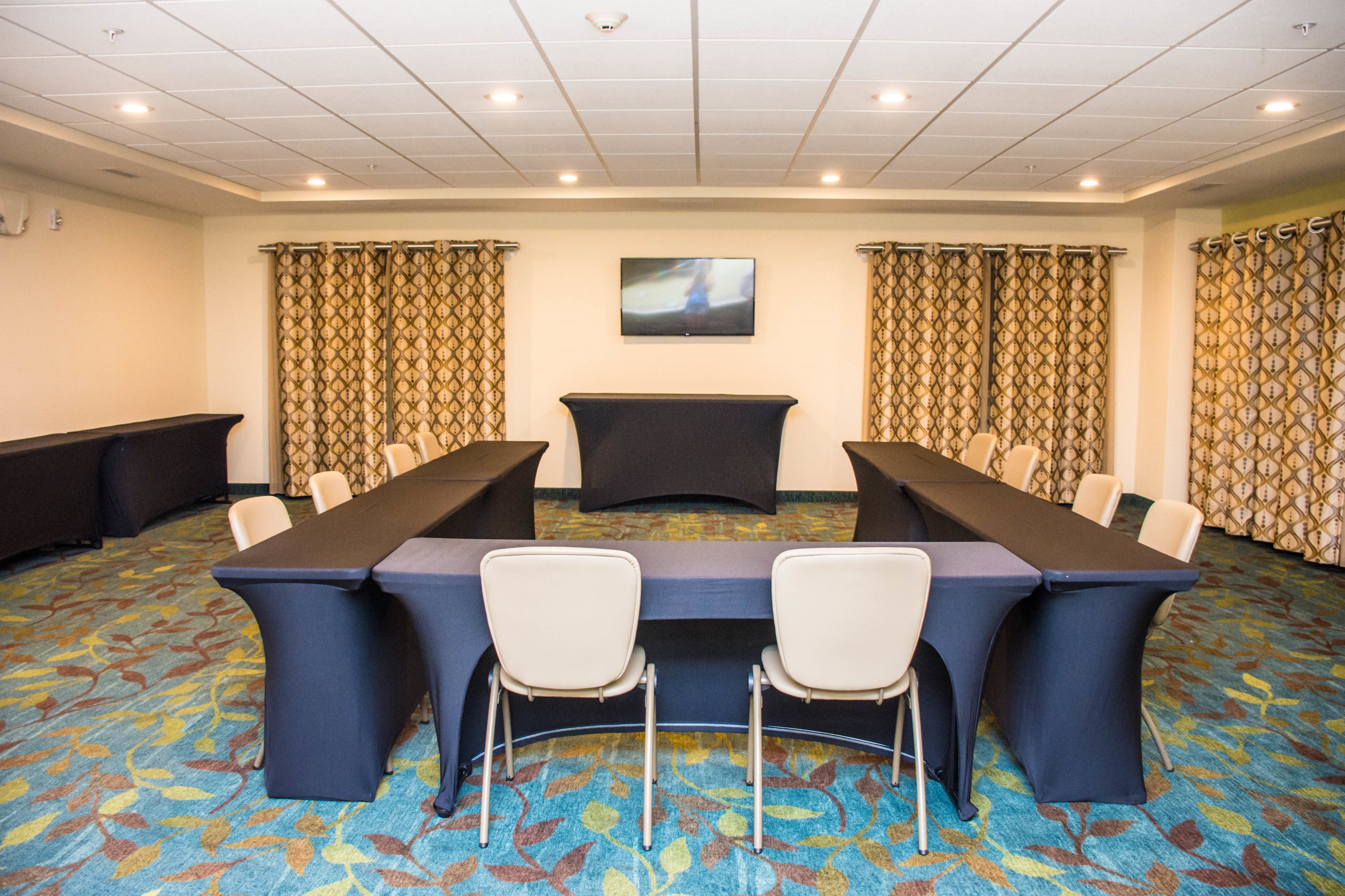 CANDLEWOOD SUITES OVERLAND PARK 50/59