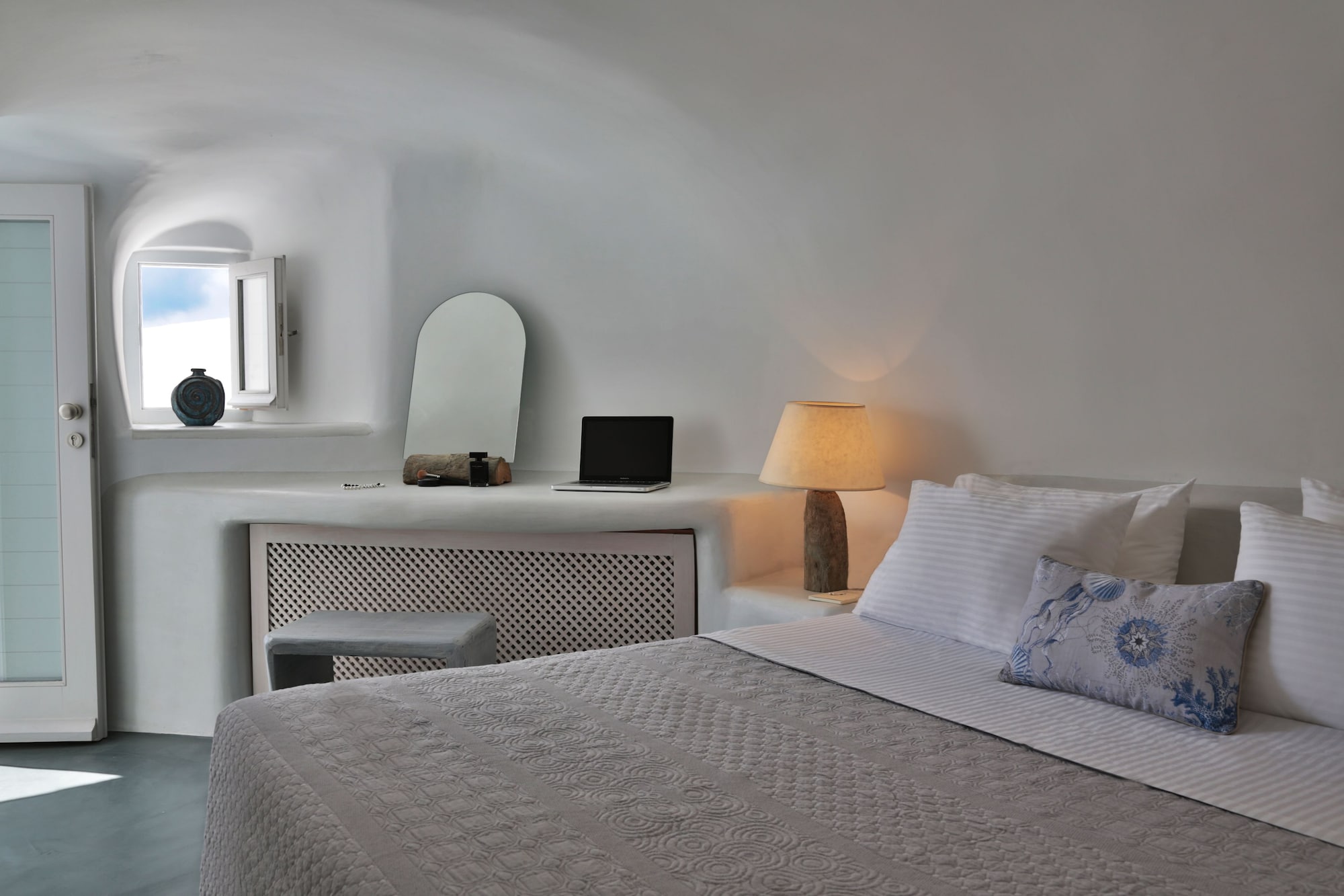 1 BEDROOM, ROMANTIC, SUITE, PANORAMIC VIEW, JETTED TUB