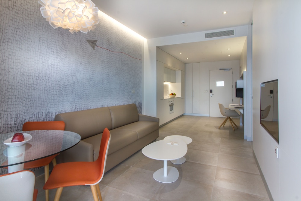 ESTIMAR Calpe Suitopia 3 & three 20/33