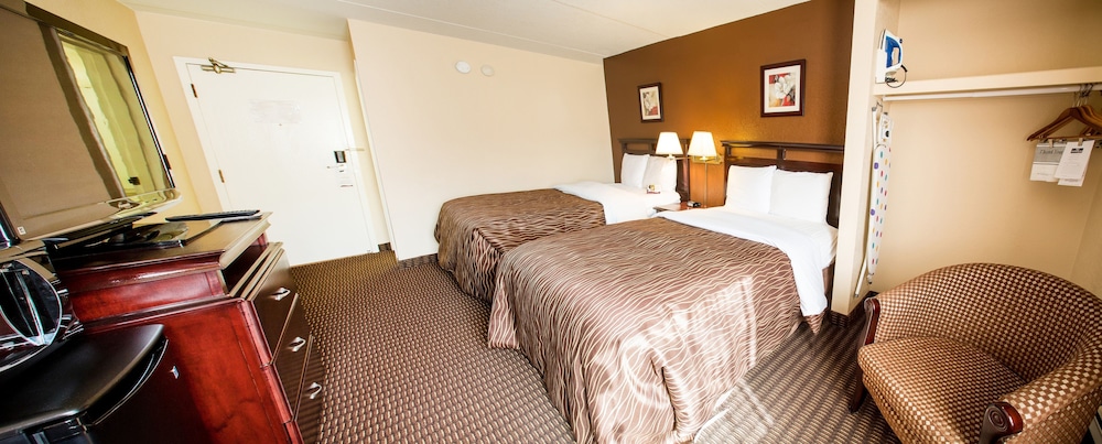 Travelodge by Wyndham Regina 11/65