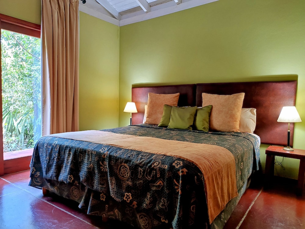 Raices Amambai Lodges 12/50