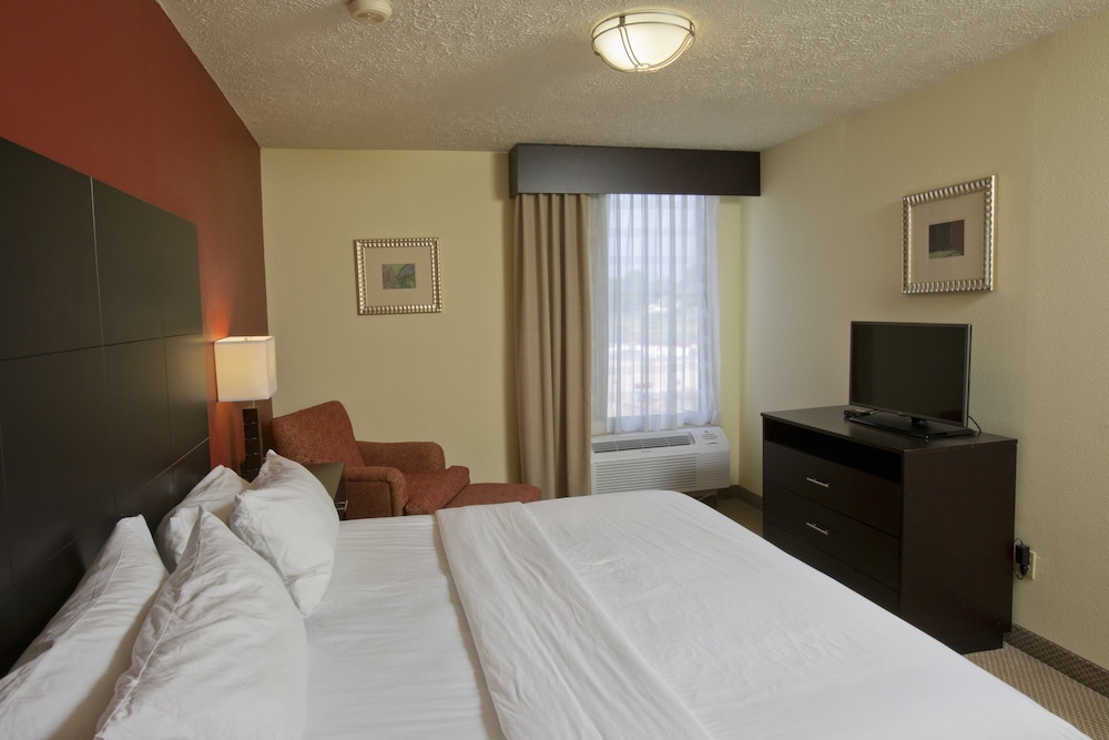 Holiday Inn Express New Albany 11/59