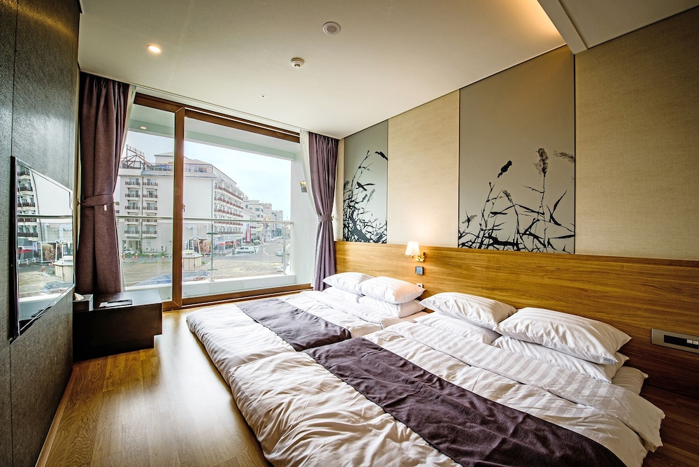 Utop Ubless Hotel Jeju 12/50