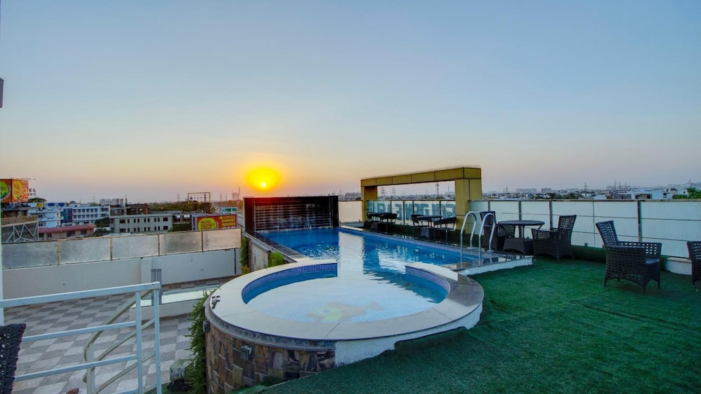Golden Eagle By Keshav Global Hotels 36/40