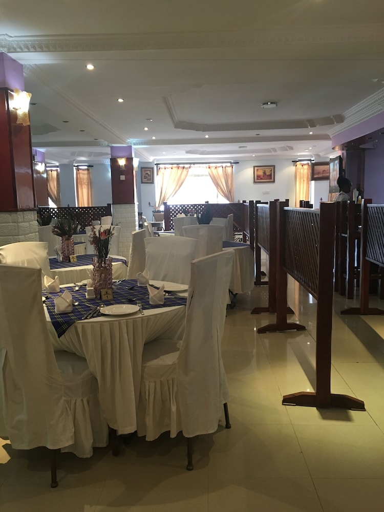 Natron Palace Hotel 42/47
