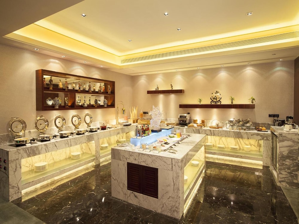 Quanzhou C&D Hotel 9/72
