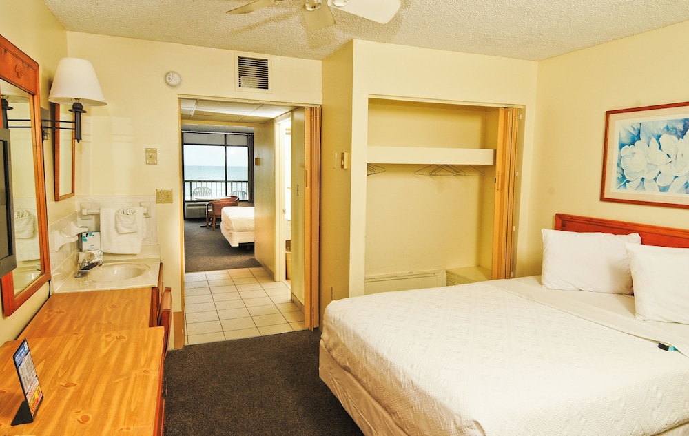 Holiday Sands South 6/30