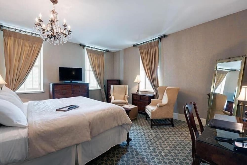 Nicollet Island Inn 6/44