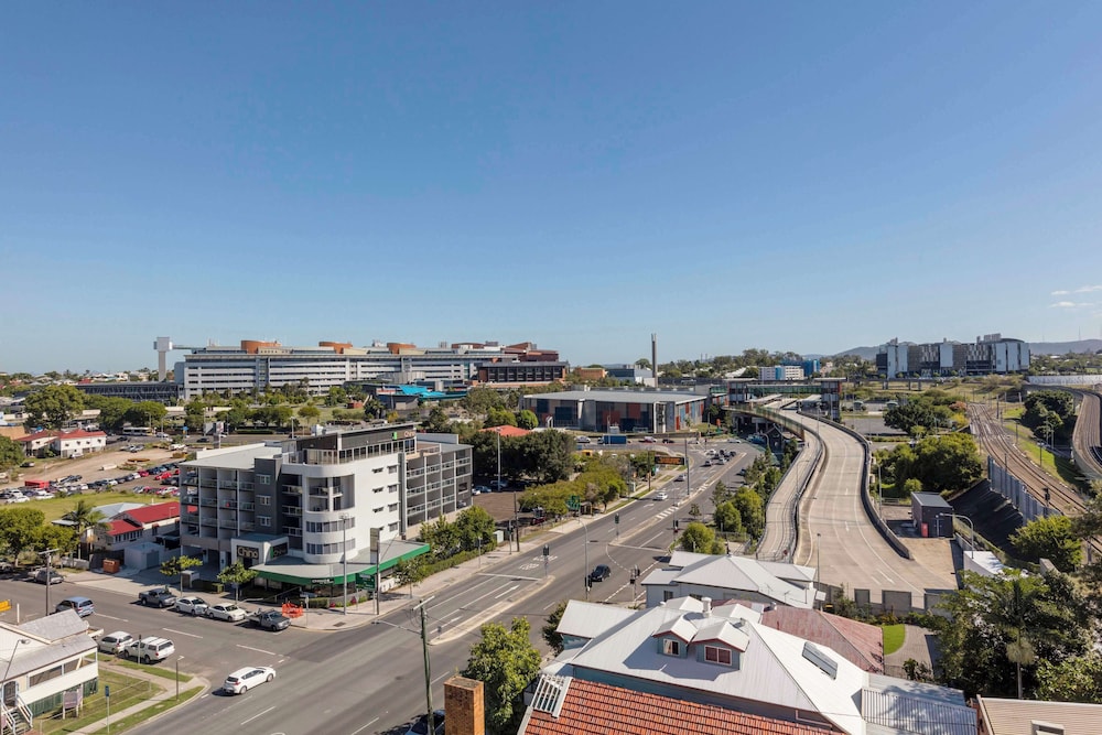 Oaks Brisbane Woolloongabba Suites 14/73