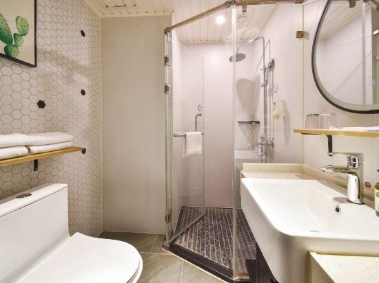 Ginza Jingsu (Huangdao Golden Beach Xiangjiang Road Commercial Street) 25/27