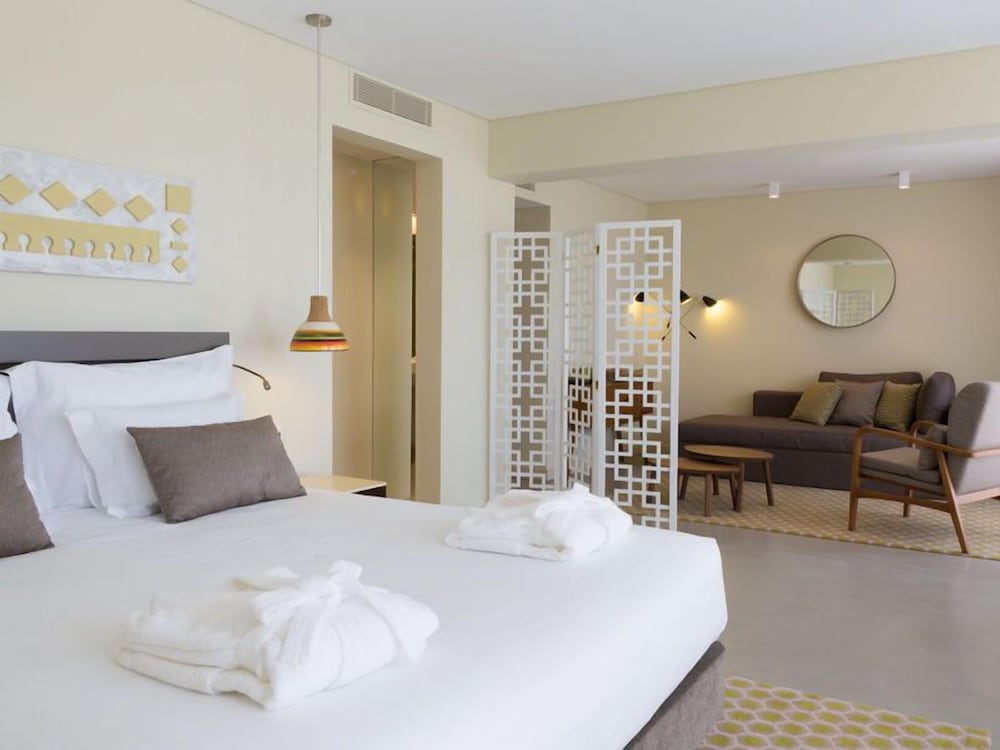 Ozadi Tavira Hotel 6/50