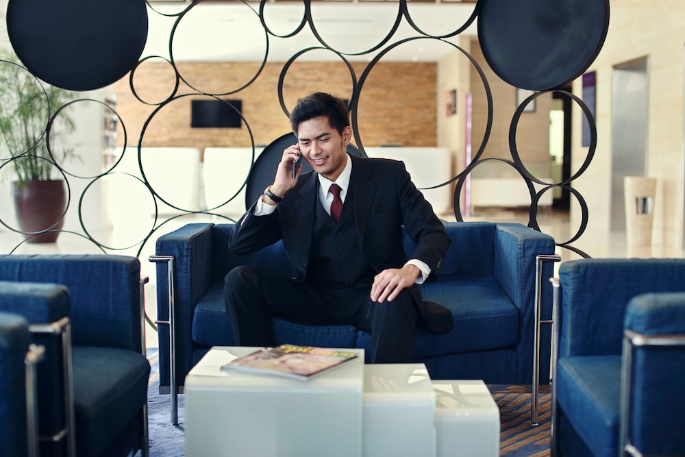 MERCURE JAKARTA SIMATUPANG 37/72