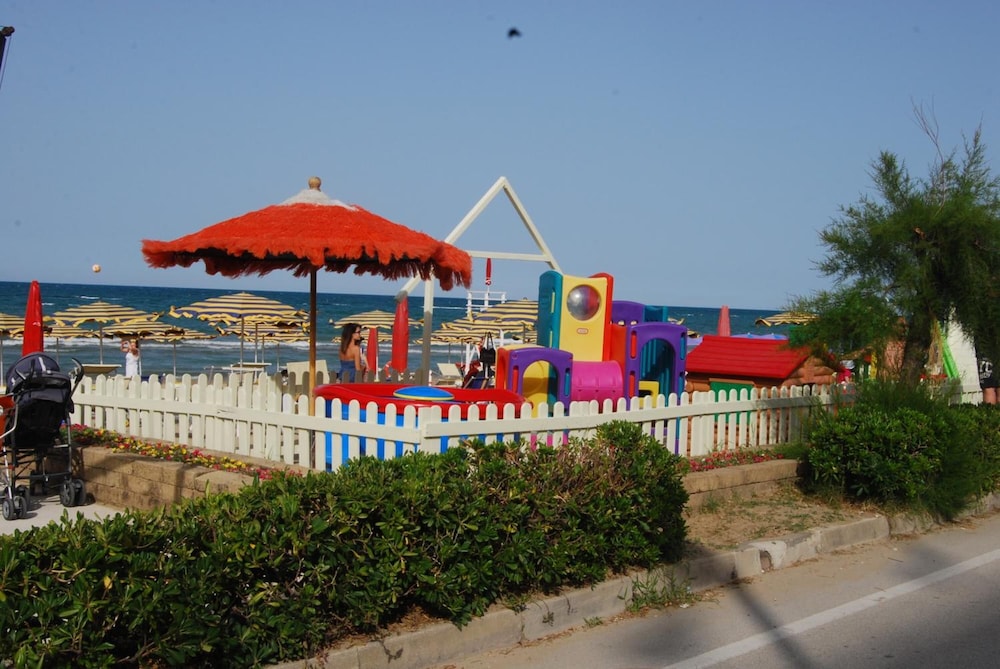 Hotel Caravel 36/50